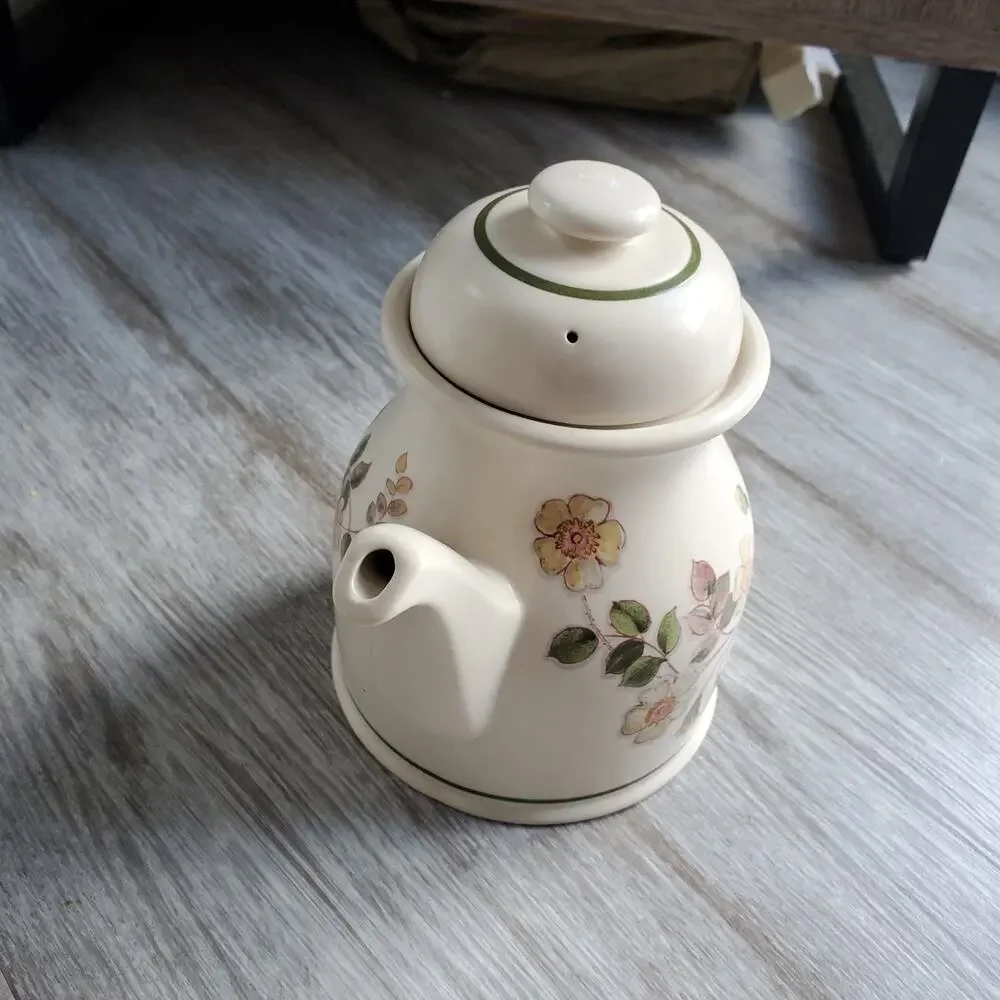 Vintage Marks & Spencer M&S Autumn Leaves 1.5pt Tea Pot Coffee Pot w Lid